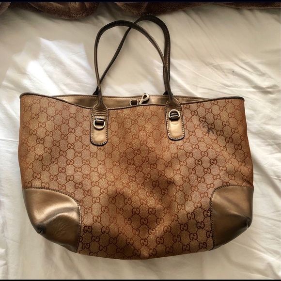 Gucci shoulder bag large. - Picture 8 of 15